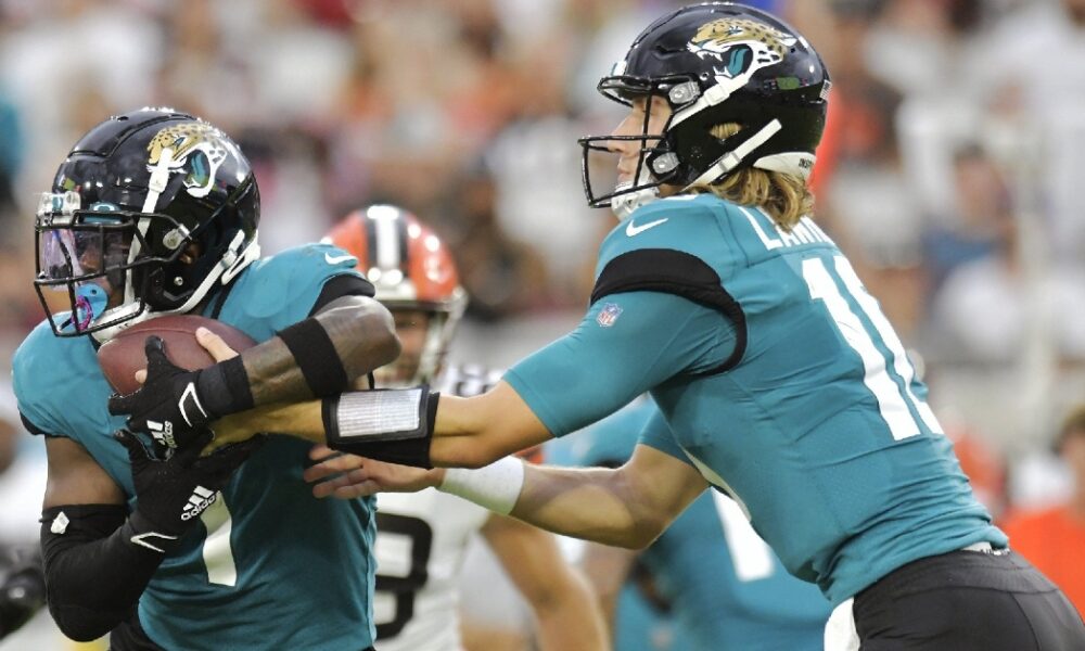 WATCH: Trevor Lawrence, Travis Etienne 2022 NFL preseason debut